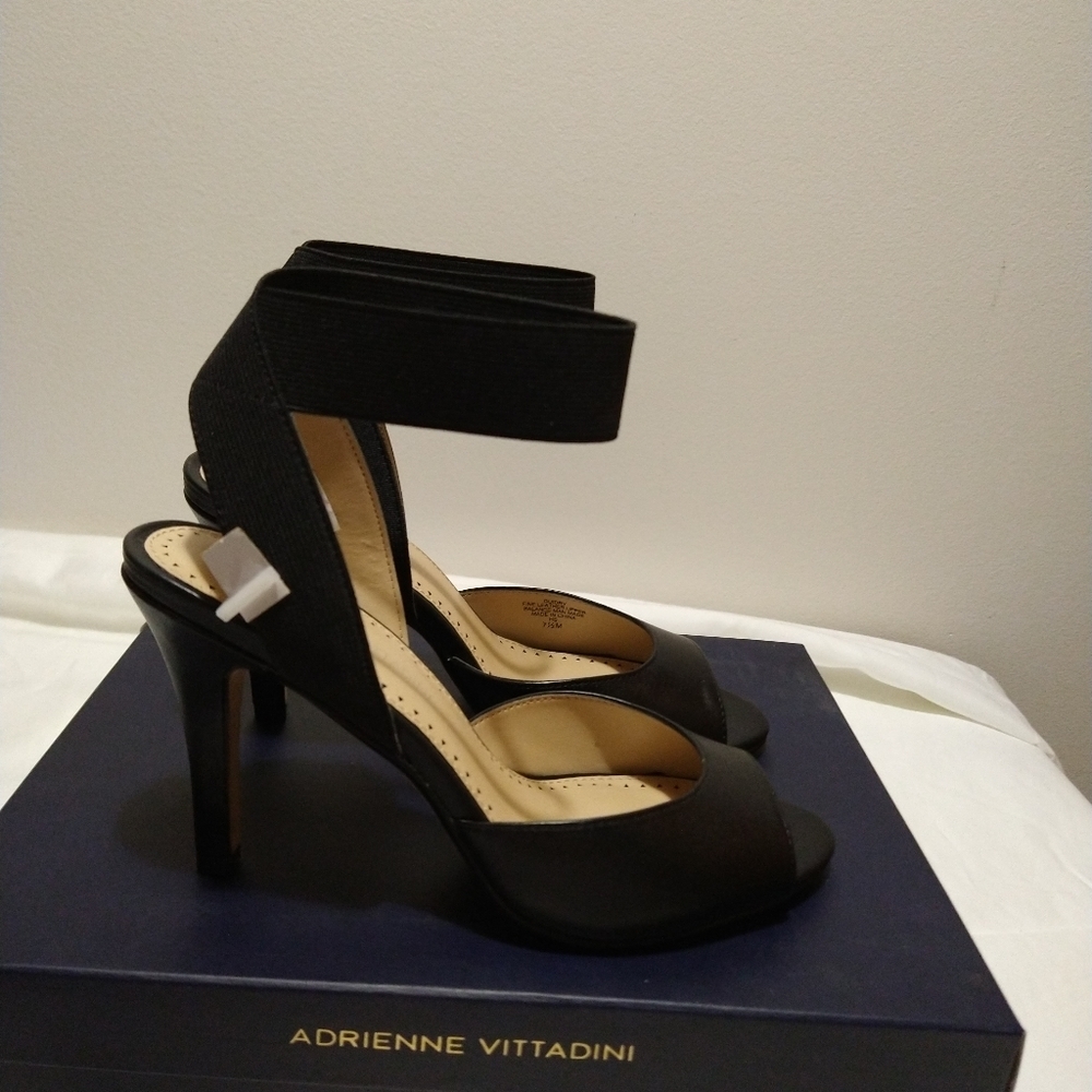 Adrienne Vittadini Guidry Leather Peep Toe Heels - Picture 2 of 15